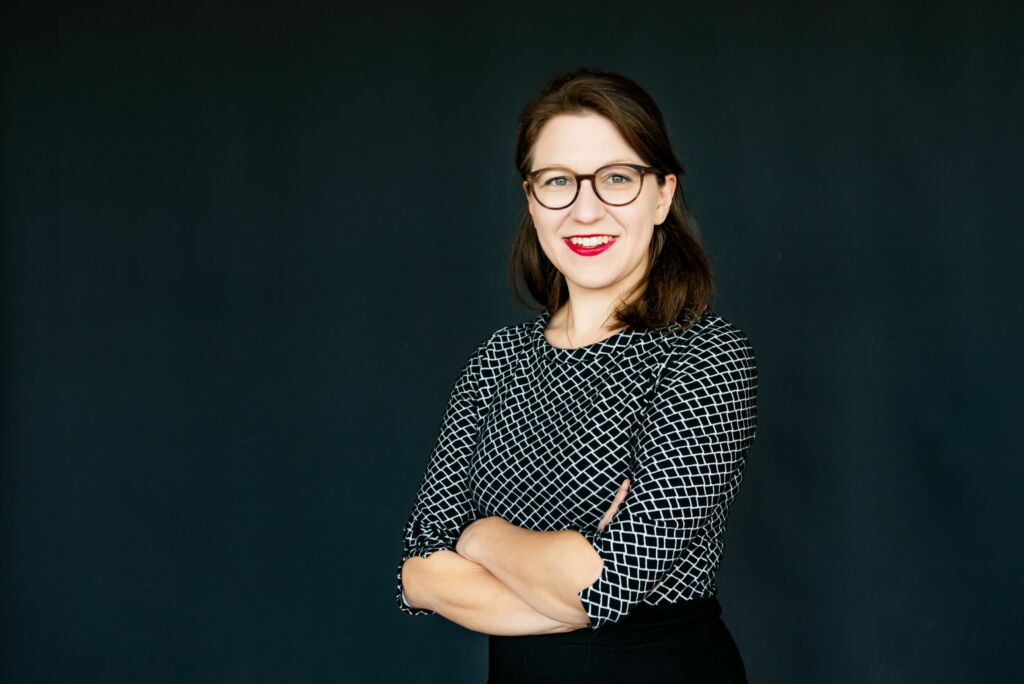 Dr Frauke Goll