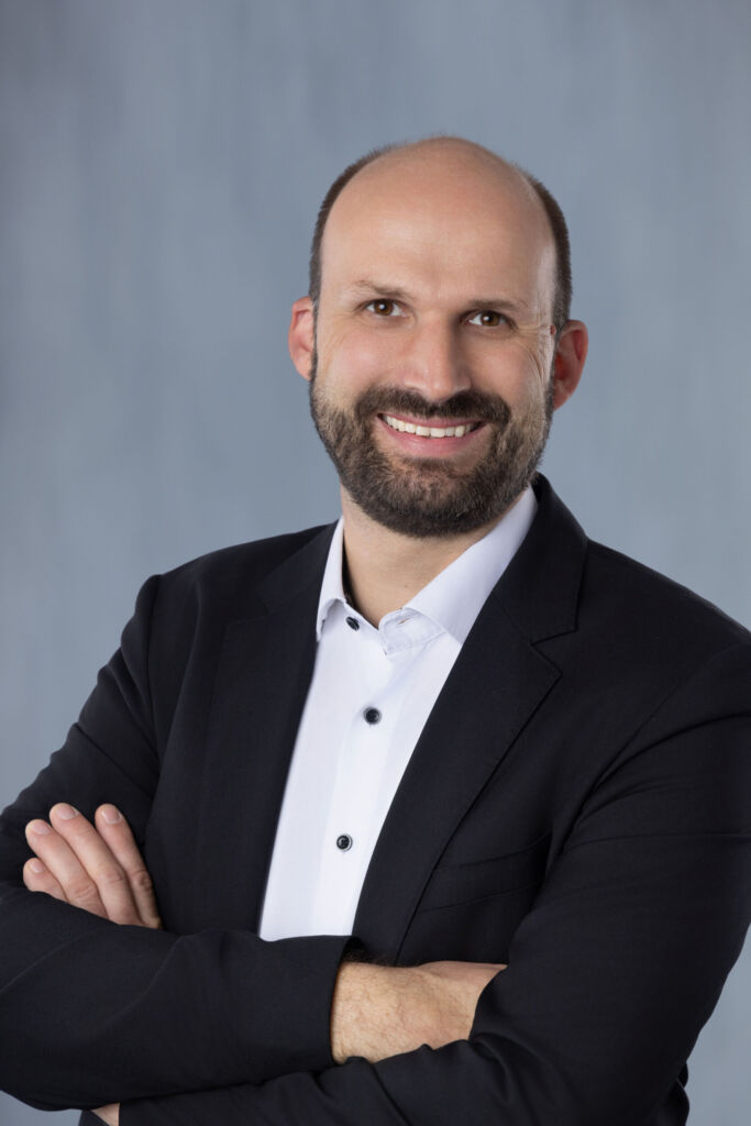 "Die Steigerung der Direktläuferquote wird durch den Einsatz intelligenter Sensortechnologie vorangetrieben, nicht aber durch Einsparungen bei der Anlageninvestition" Dr.-Ing. Jan-Philipp Weberpals, Audi AG.